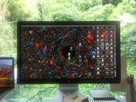 ブラックホール ブラックホール